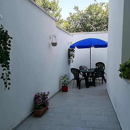 A Casa Di Sante Villa Arnesano Exterior photo